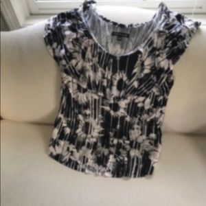 Cable & Gauge comfy flattering top